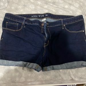 Ava & Viv Jean shorts size 22 wide